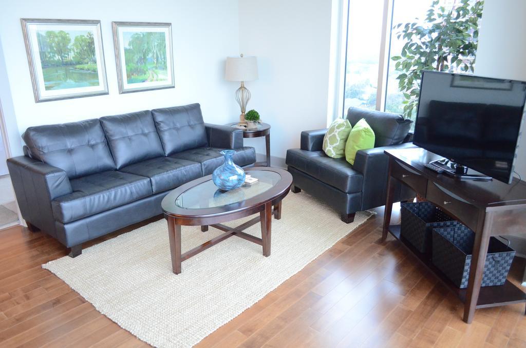 Hanover Post Oak Apartment Houston Room photo